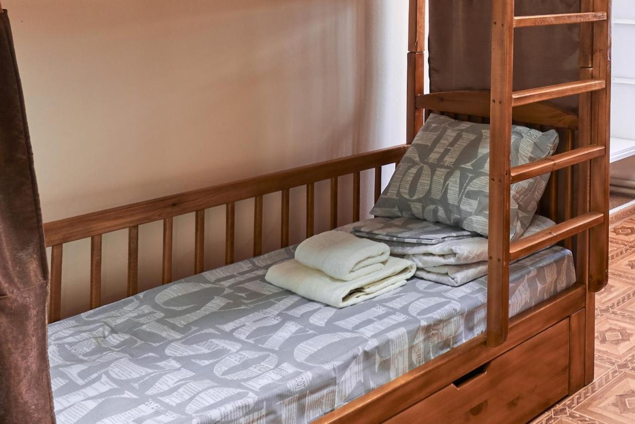 Хостел Perron Kharkov Ngoại thất bức ảnh
