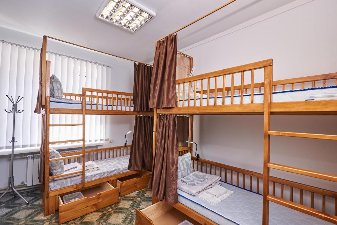 Хостел Perron Kharkov Ngoại thất bức ảnh