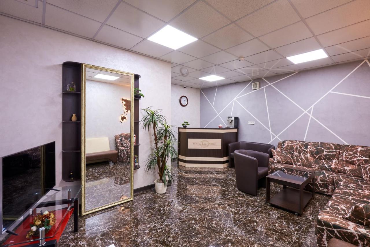 Хостел Perron Kharkov Ngoại thất bức ảnh