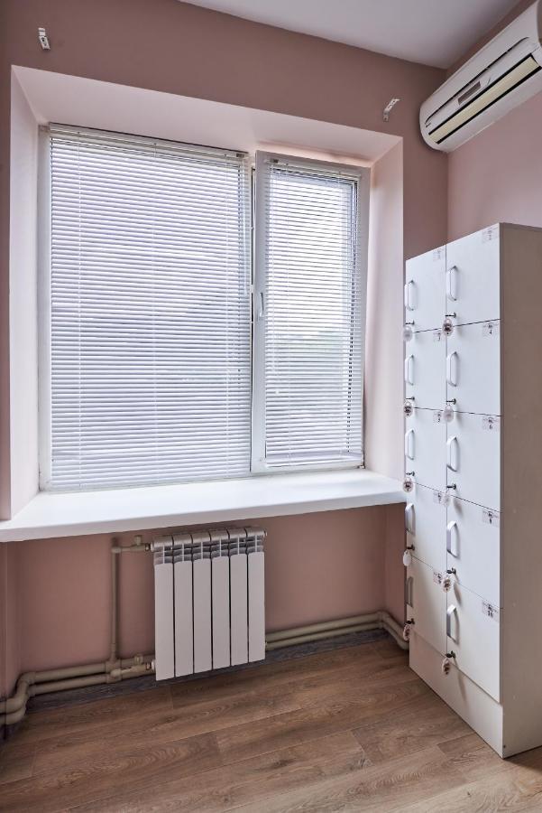 Хостел Perron Kharkov Ngoại thất bức ảnh