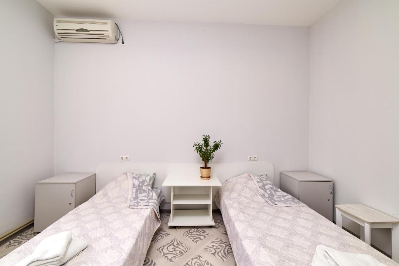 Хостел Perron Kharkov Ngoại thất bức ảnh